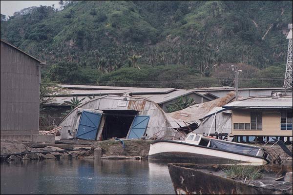 Zniszczony port w Rabaul